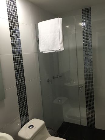 Imagen de la habitación del Hotel Metro 26. Foto 6