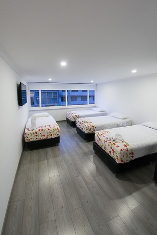 Imagen de la habitación del Hotel Metro 26. Foto 11