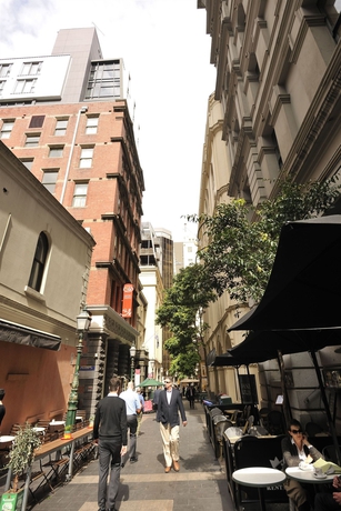 Imagen de los exteriores del Hotel Metro Apartments On Bank Place. Foto 12