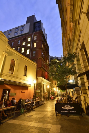 Imagen de los exteriores del Hotel Metro Apartments On Bank Place. Foto 13
