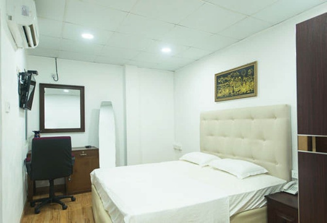 Imagen de la habitación del Hotel Metro City. Foto 10