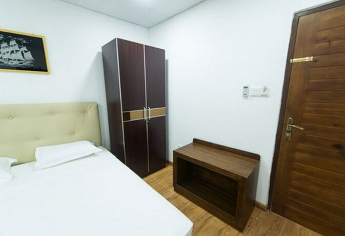 Imagen de la habitación del Hotel Metro City. Foto 11