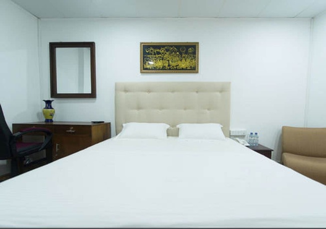 Imagen de la habitación del Hotel Metro City. Foto 13