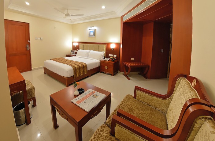 Imagen de la habitación del Hotel Metro Grand Hotel. Foto 15