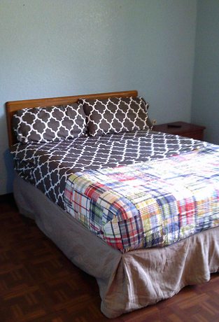 Imagen de la habitación del Hotel Metro Inn and Suites. Foto 2
