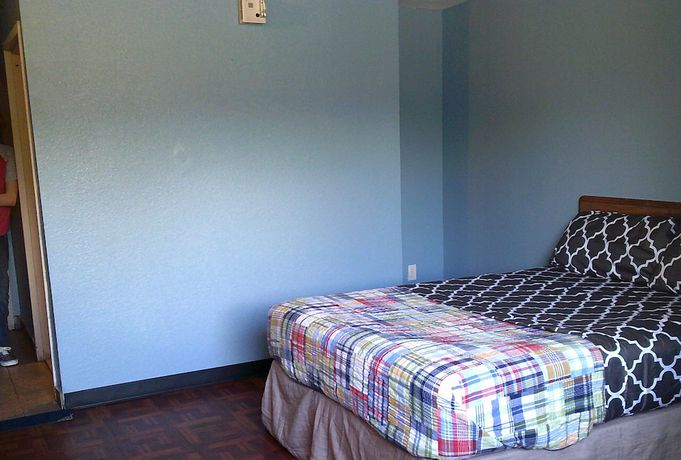 Imagen de la habitación del Hotel Metro Inn and Suites. Foto 3