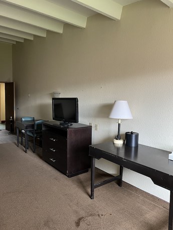 Imagen de la habitación del Hotel Metro Inn and Suites. Foto 7