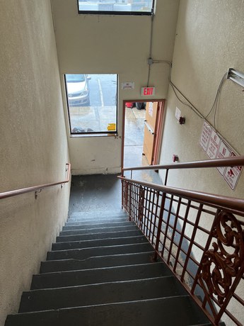 Imagen de los interiores del Hotel Metro Inn and Suites. Foto 17
