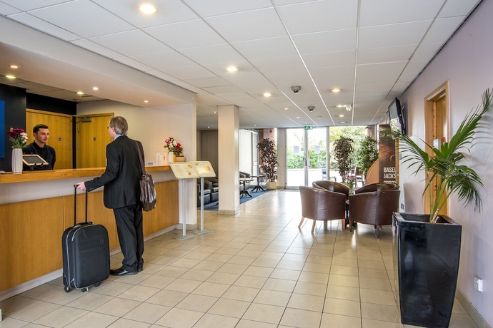 Imagen de los interiores del Hotel Metro Inns Walsall. Foto 18
