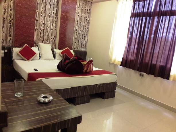 Imagen de la habitación del Hotel Metro Jiapur. Foto 13