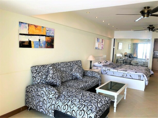 Imagen general del Hotel Metro Jomtien Condotel. Foto 16