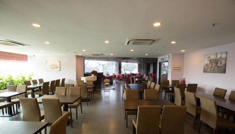 Imagen del bar/restaurante del Hotel Metro, Kuala Lumpur. Foto 2