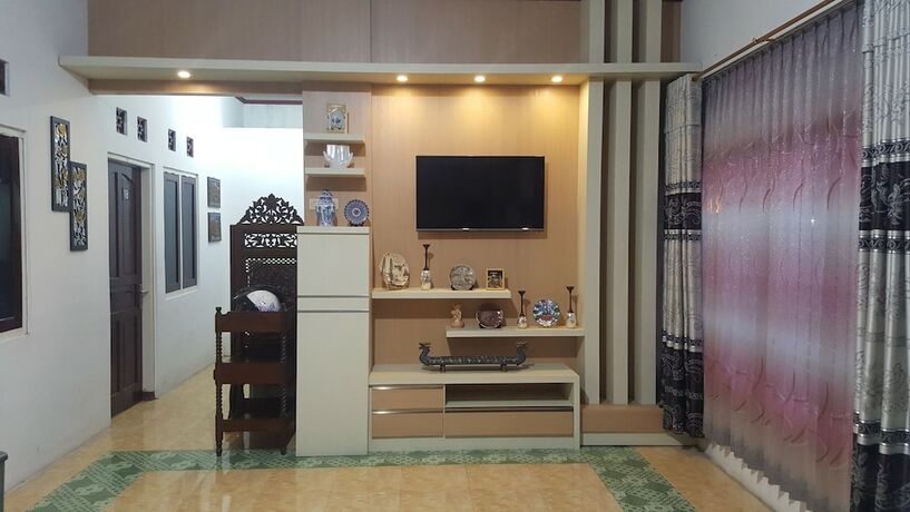 Imagen general del Hotel Metro Malioboro Living. Foto 9