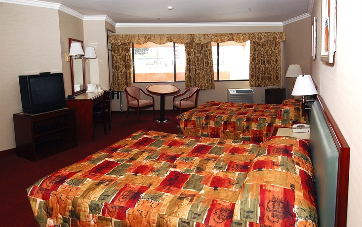 Imagen de la habitación del Hotel Metro Plaza. Foto 13