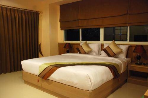 Imagen de la habitación del Hotel Metro Point Bangkok. Foto 6