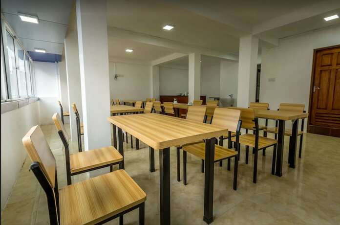 Imagen del bar/restaurante del Hotel Metro Port City. Foto 15