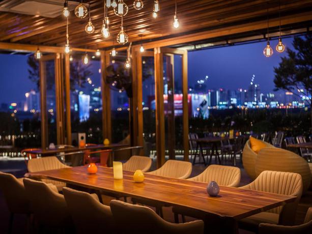 Imagen del bar/restaurante del Hotel Metro Pratunam Boutique. Foto 5