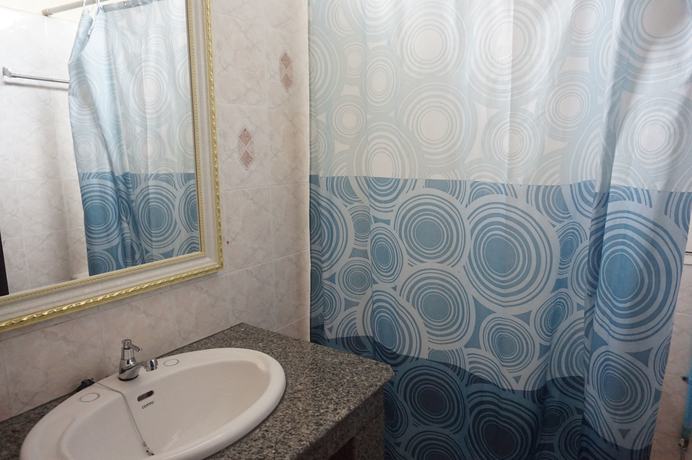 Imagen de la habitación del Hotel Metro Residence. Foto 16