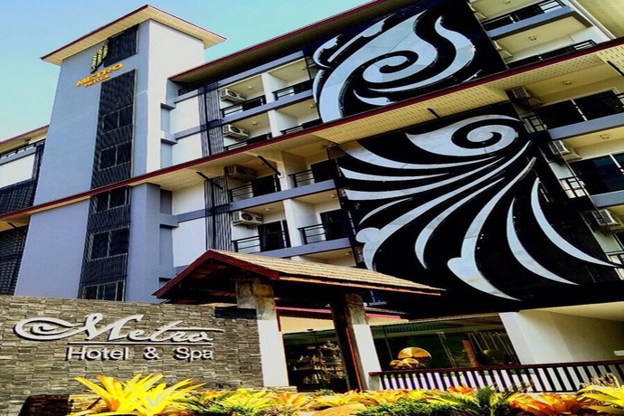 Imagen de los exteriores del Hotel Metro and Spa. Foto 15