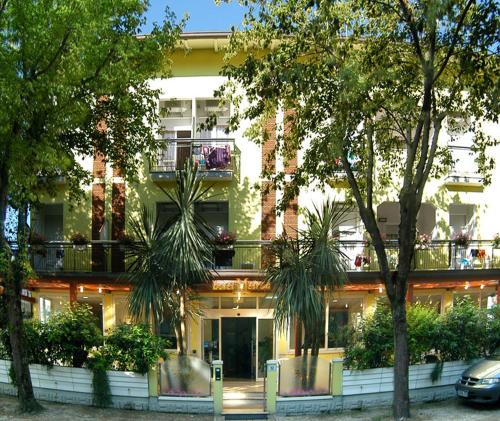 Imagen general del Hotel Metron. Foto 1