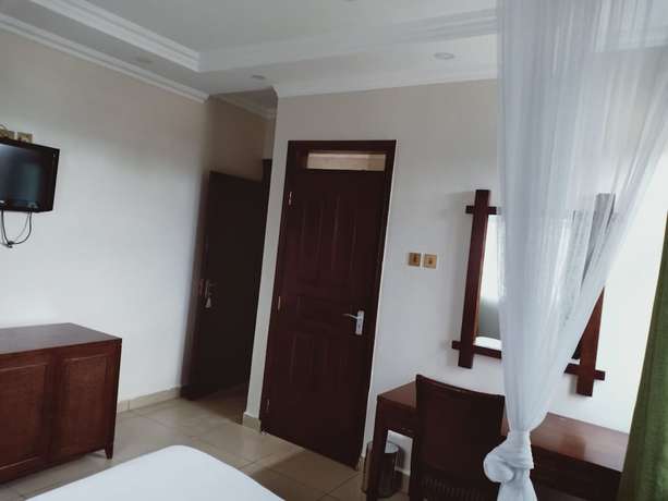 Imagen de la habitación del Hotel Metropak Breweries. Foto 8