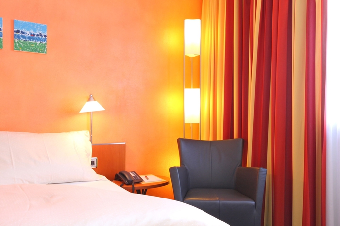 Imagen de la habitación del Hotel Metropol Basel. Foto 6