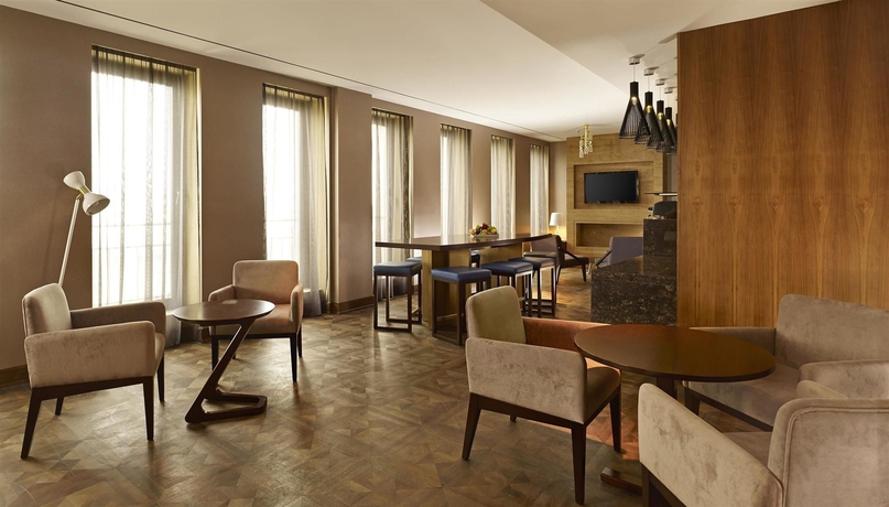 Imagen del bar/restaurante del Hotel Metropol Palace Belgrade. Foto 5