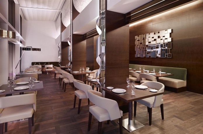 Imagen del bar/restaurante del Hotel Metropol Palace Belgrade. Foto 7