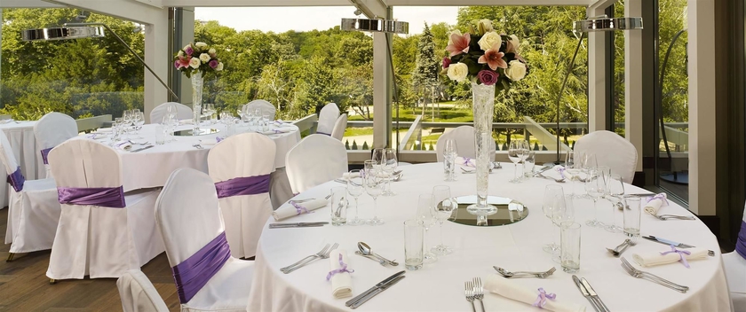 Imagen del bar/restaurante del Hotel Metropol Palace Belgrade. Foto 10