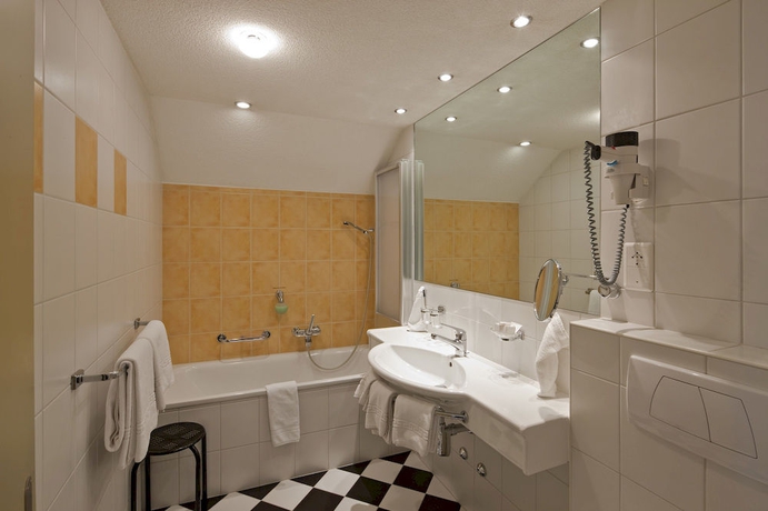 Imagen de la habitación del Hotel Metropol, Saas-Fee. Foto 4