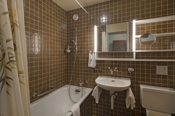 Imagen de la habitación del Hotel Metropol, Saas-Fee. Foto 6