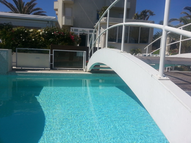 Imagen de la piscina del Hotel Metropol, Senigallia. Foto 15