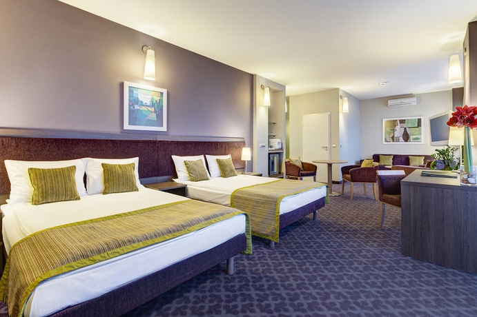 Imagen de la habitación del Hotel Metropol, Varsovia. Foto 5