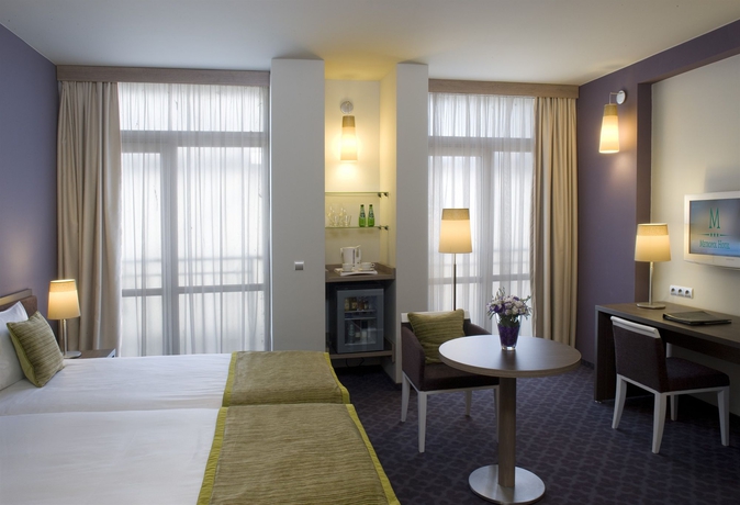 Imagen de la habitación del Hotel Metropol, Varsovia. Foto 7