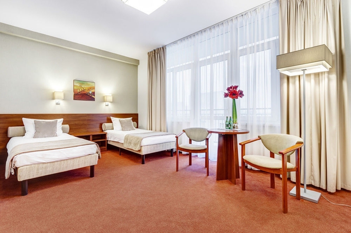 Imagen de la habitación del Hotel Metropol, Varsovia. Foto 11