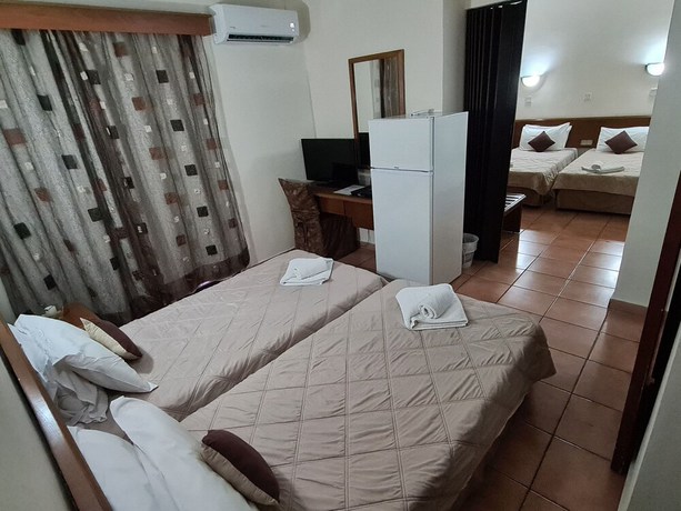 Imagen de la habitación del Hotel Metropole, Limasol. Foto 10