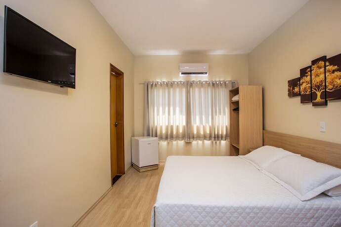Imagen de la habitación del Hotel Metropole Paulinia. Foto 21