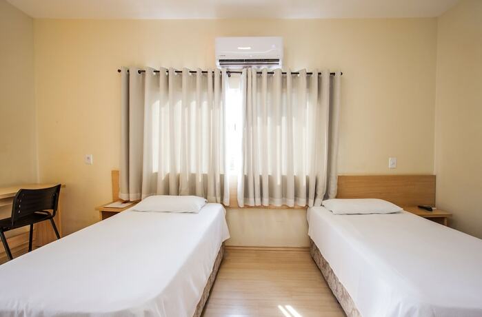 Imagen de la habitación del Hotel Metropole Paulinia. Foto 24