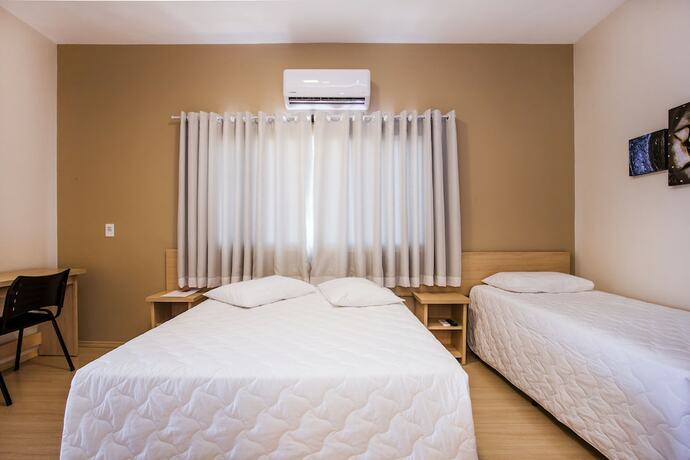 Imagen de la habitación del Hotel Metropole Paulinia. Foto 30