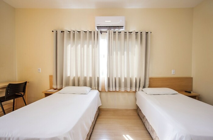 Imagen de la habitación del Hotel Metropole Paulinia. Foto 31