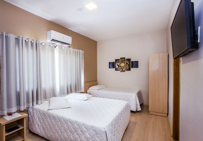 Imagen de la habitación del Hotel Metropole Paulinia. Foto 32
