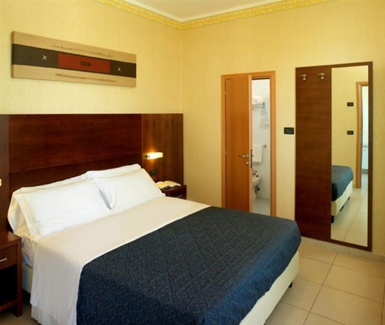 Imagen de la habitación del Hotel Metropole, Rimini. Foto 9