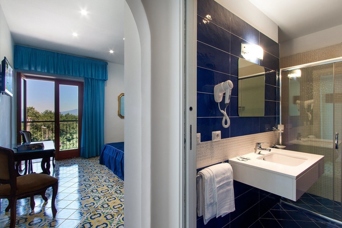 Imagen de la habitación del Hotel Metropole, Sorrento. Foto 8