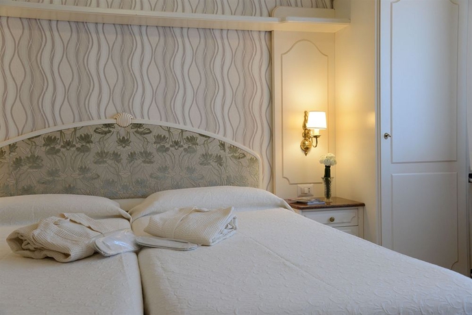 Imagen de la habitación del Hotel Metropole Suisse. Foto 6