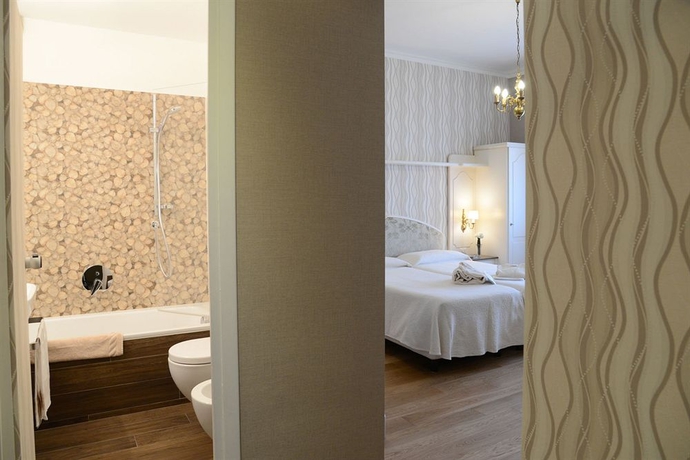 Imagen de la habitación del Hotel Metropole Suisse. Foto 9