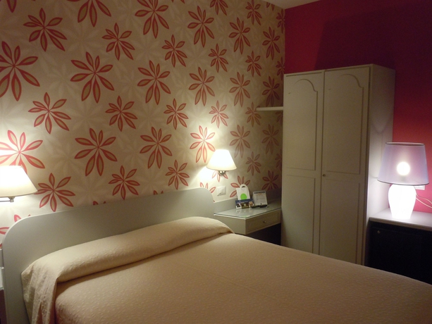 Imagen de la habitación del Hotel Metropole Suisse. Foto 14