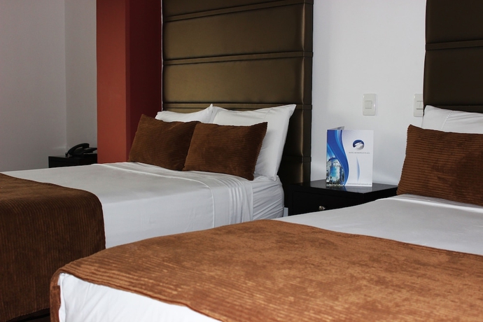 Imagen de la habitación del Hotel Metropolis Plaza. Foto 2