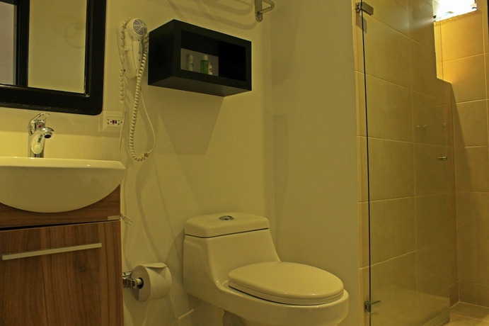 Imagen de la habitación del Hotel Metropolis Plaza. Foto 7