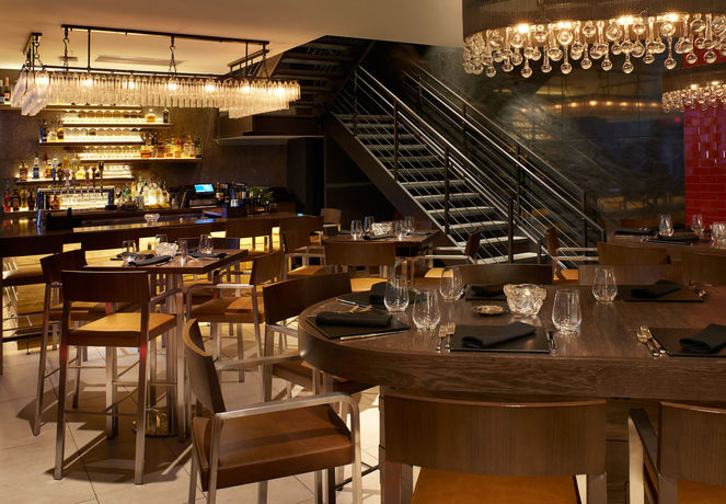 Imagen del bar/restaurante del Hotel Metropolitan At The 9, Autograph Collection. Foto 9