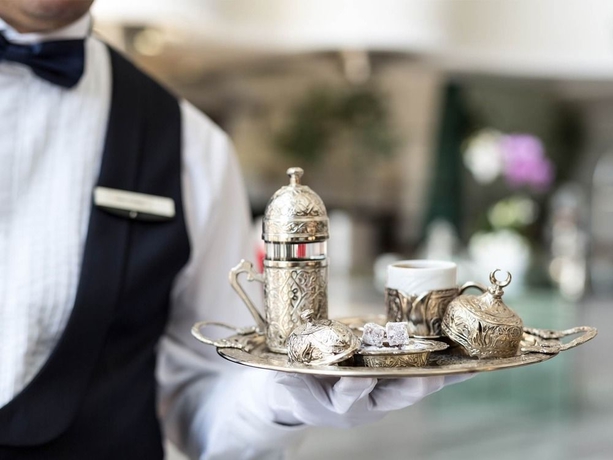 Imagen del bar/restaurante del Hotel Metropolitan Hotels Ankara. Foto 5